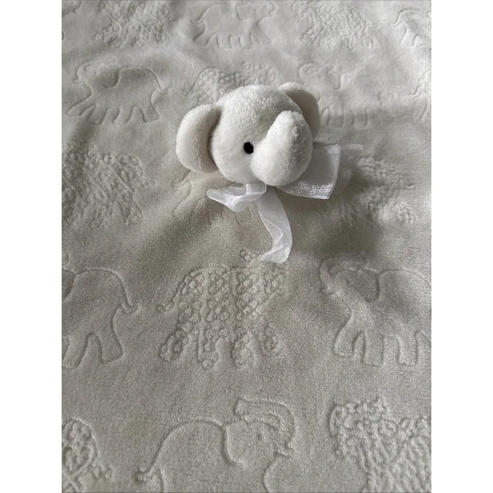 Baby Beth Bazzar Ivory Elephant Embossed Baby Blanket 30